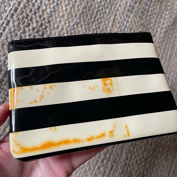 Kate spade black white striped zippered pouch small patent leather clutch bag - Picture 4 of 7